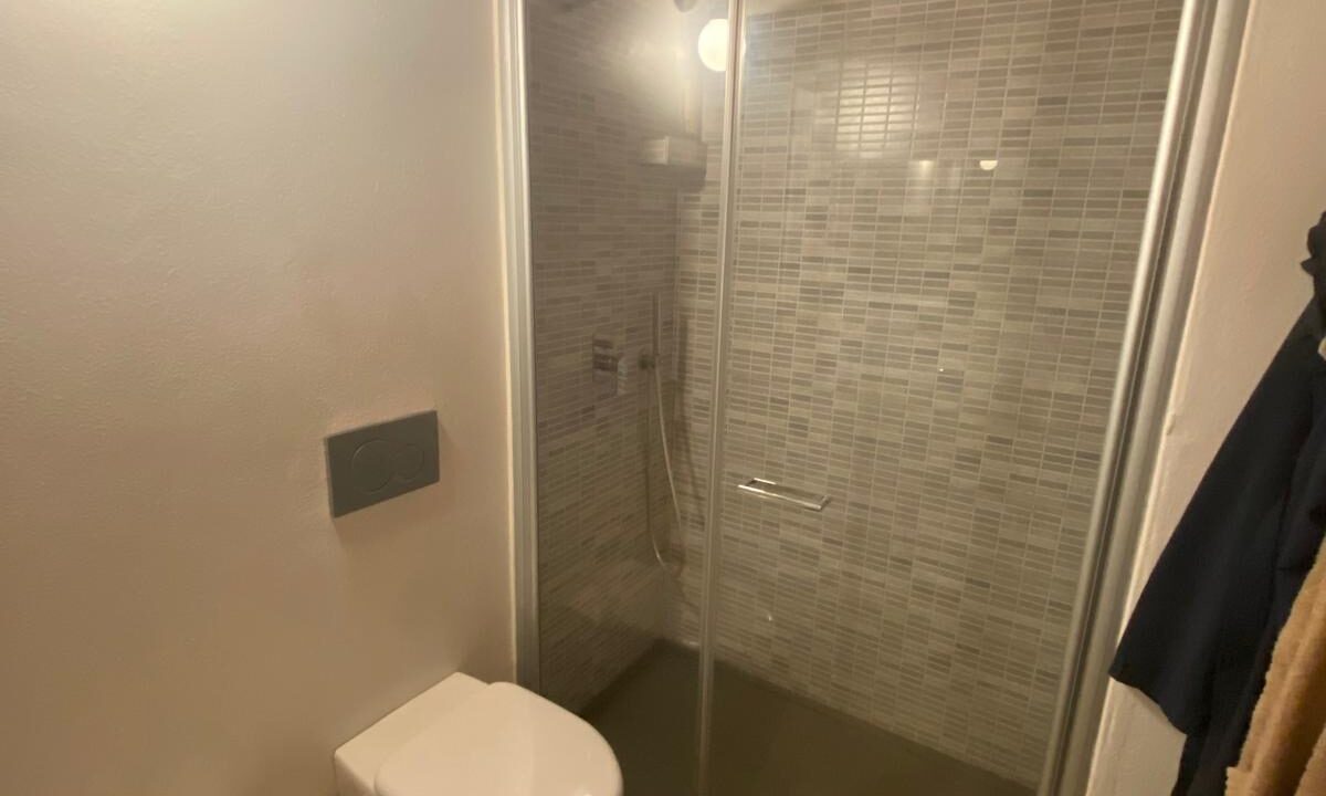 01af9f3f-9fda-4ab8-be77-9527b248c2c6