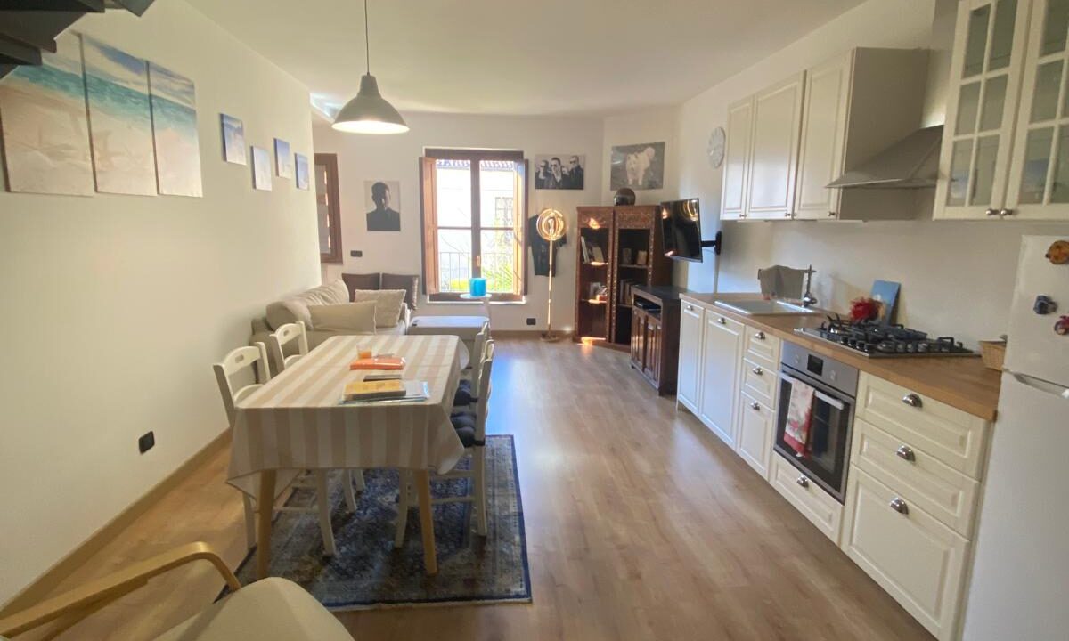 05de5363-c9da-4f63-b9c4-352d43c11d19