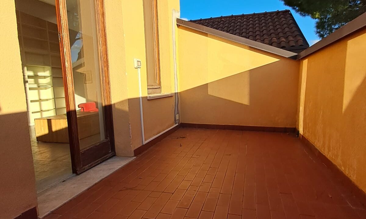 e05cc7b3-ec3a-42dc-90f4-8434cc1f6057