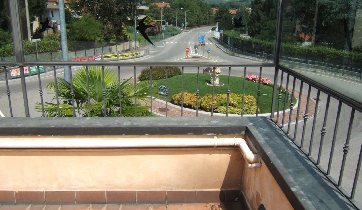 Foto_page-0010